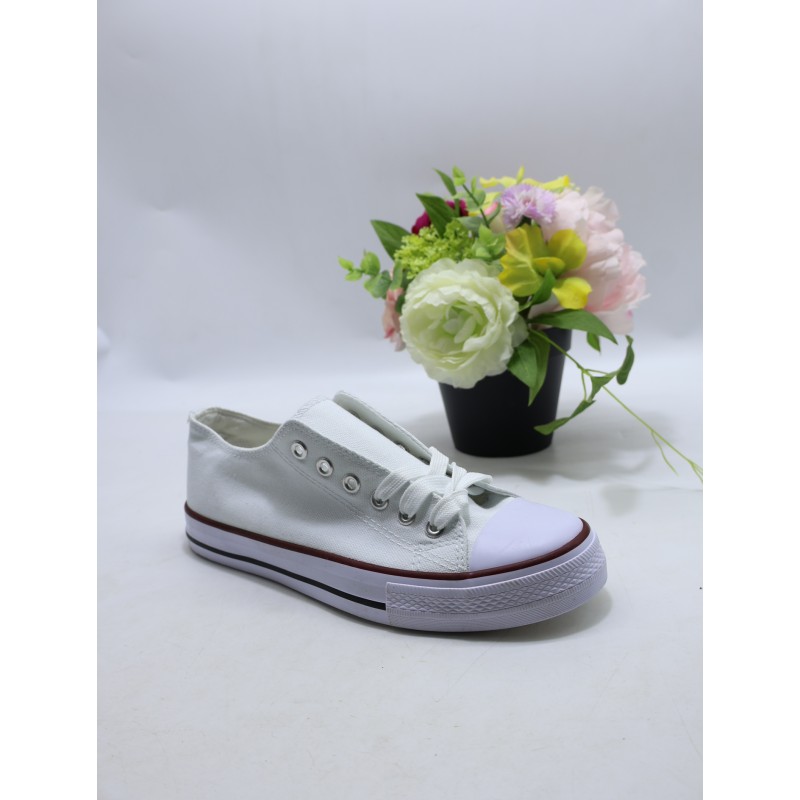BUTY DAMSKIE. SIZE: 36/41 (12 PAR/PACZKA) KOLOR JAK NA ZDZIĘCIU