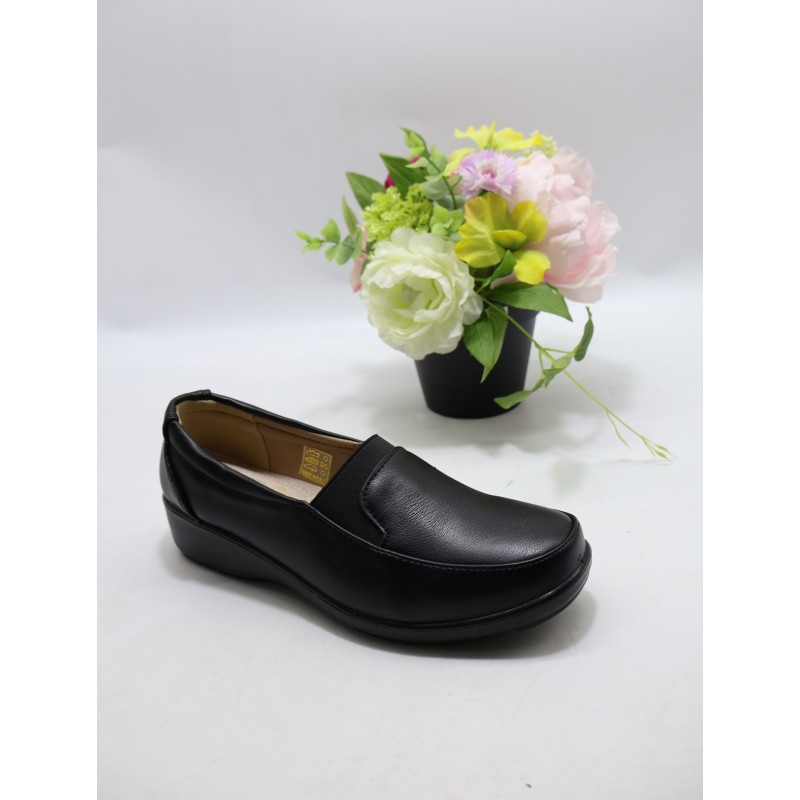 BUTY DAMSKIE. SIZE: 36/41 (12 PAR/PACZKA) KOLOR JAK NA ZDZIĘCIU