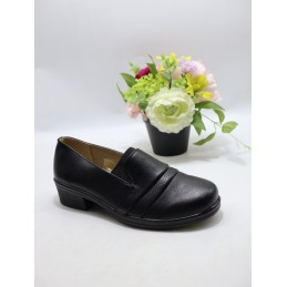 BUTY DAMSKIE. SIZE: 37/42...