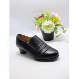 BUTY DAMSKIE. SIZE: 36/41...