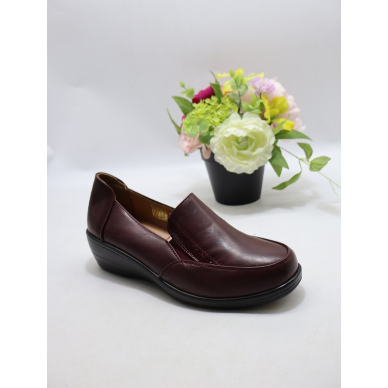 BUTY DAMSKIE. SIZE: 36/42 (12 PAR/PACZKA) KOLOR JAK NA ZDZIĘCIU
