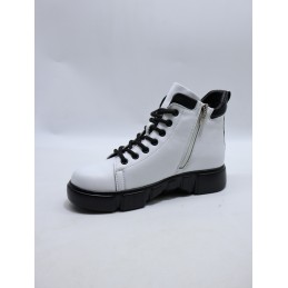 BUTY DAMSKIE. SIZE: 36/41 (8 PAR/PACZKA) KOLOR JAK NA ZDZIĘCIU ''skora'