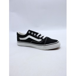 BUTY DAMSKIE. SIZE: 36/41 (12 PAR/PACZKA) KOLOR JAK NA ZDZIĘCIU