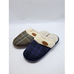KAPCIE MĘSKIE. SIZE: 41/46...