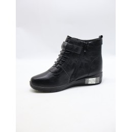 BUTY DAMSKIE. SIZE: 36/41 (12 PAR/PACZKA) KOLOR JAK NA ZDZIĘCIU