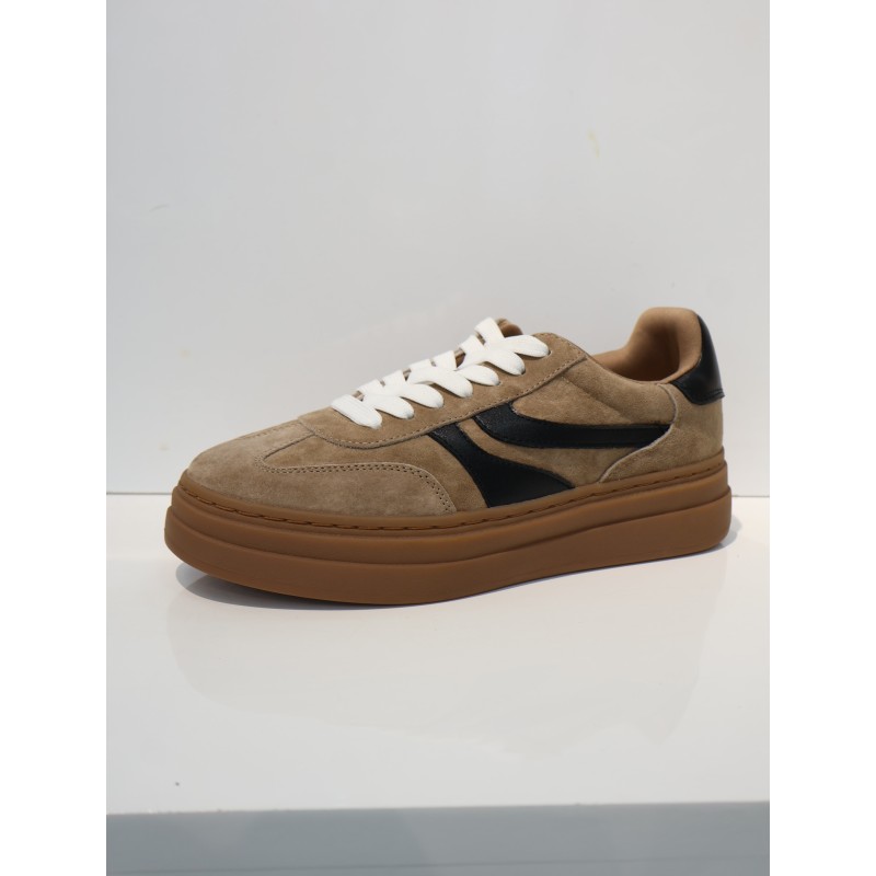 BUTY DAMSKIE. SIZE: 36/41 (8 PAR/PACZKA) KOLOR JAK NA ZDZIĘCIU