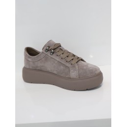 BUTY DAMSKIE. SIZE: 36/41 (8 PAR/PACZKA) KOLOR JAK NA ZDZIĘCIU