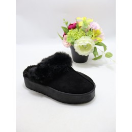 KAPCIE DAMSKIE. SIZE: 36/41...