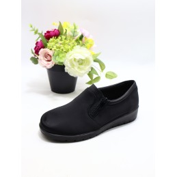 BUTY DAMSKIE . SIZE: 37/42...