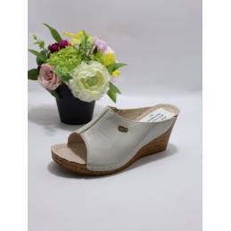 KAPCIE DAMSKIE. Size 37/41...