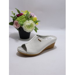 KAPCIE DAMSKIE. Size 38/41...