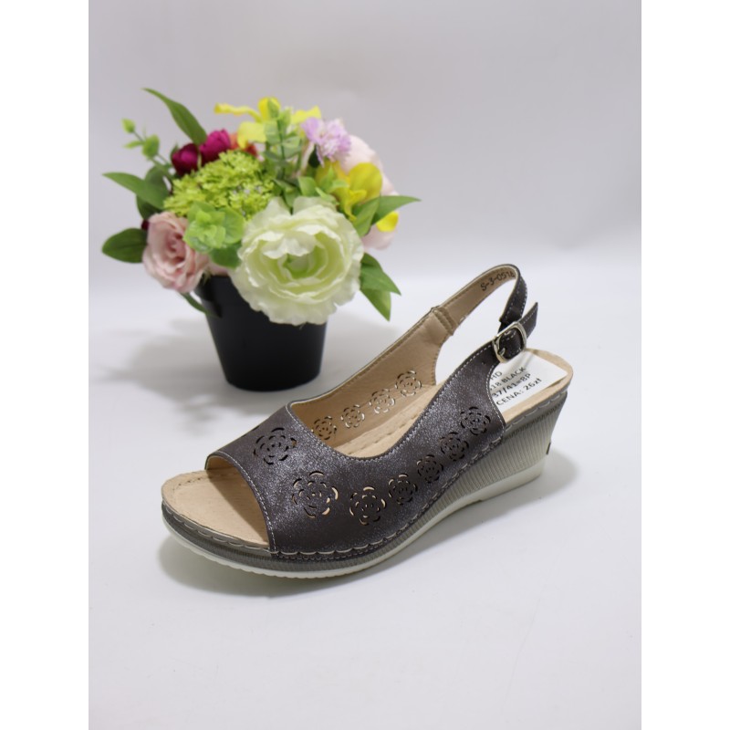 SANDAŁY DAMSKIE. Size 37/41 ( 8 par/paczka). Kolor jak na zdzięciu