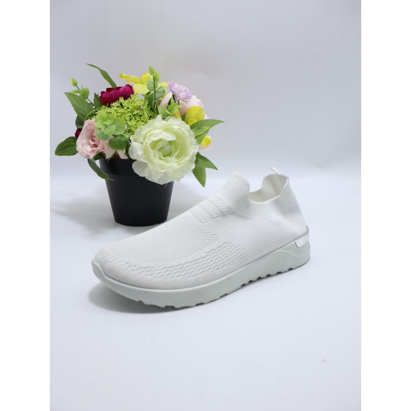 BUTY DAMSKIE : size 36/41 ( 12 par/paczka ). Kolor jak na zdzięciu