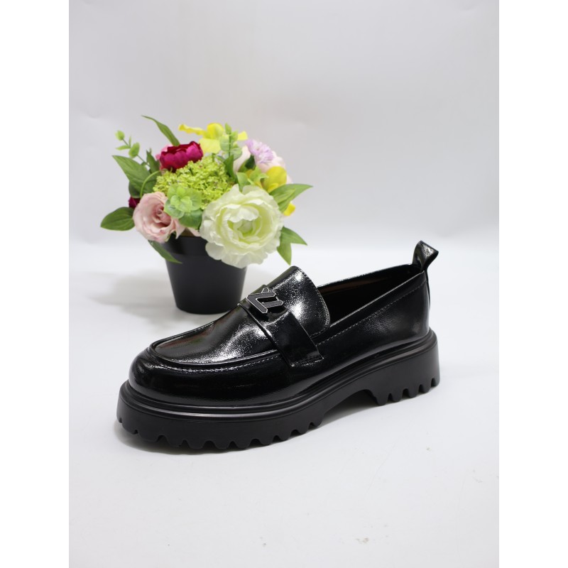 BUTY DAMSKIE : size 36/41 ( 12 par/paczka ). Kolor jak na zdzięciu