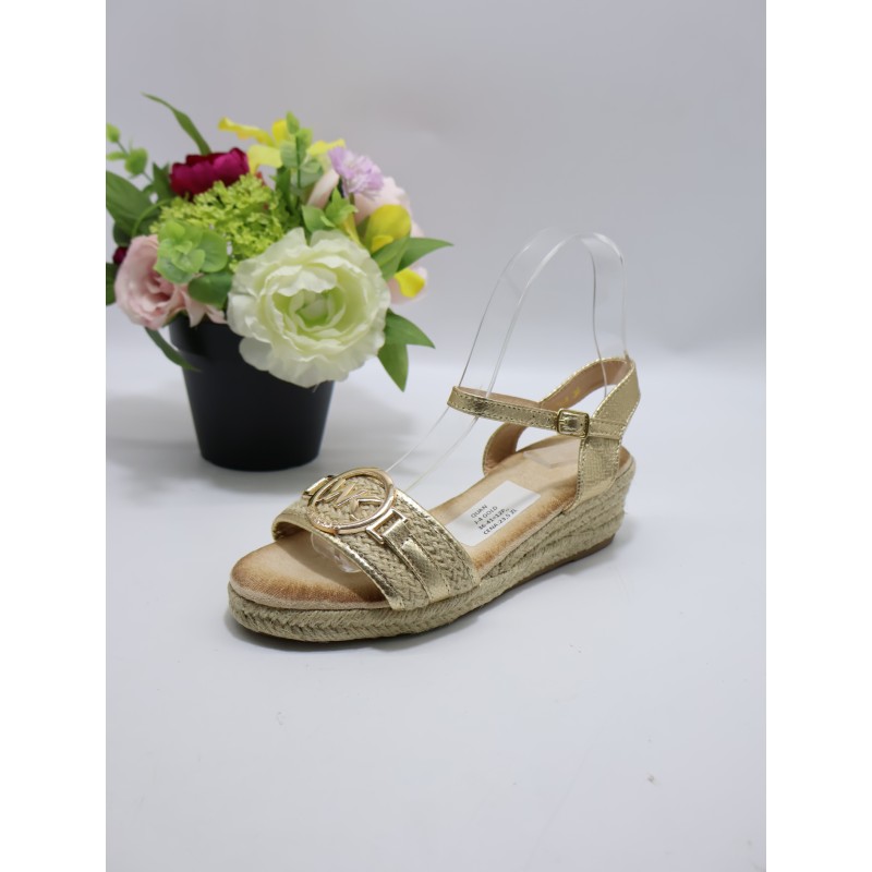 SANDAŁY DAMSKIE : size 36/41 ( 12 par/paczka ). Kolor jak na zdzięciu
