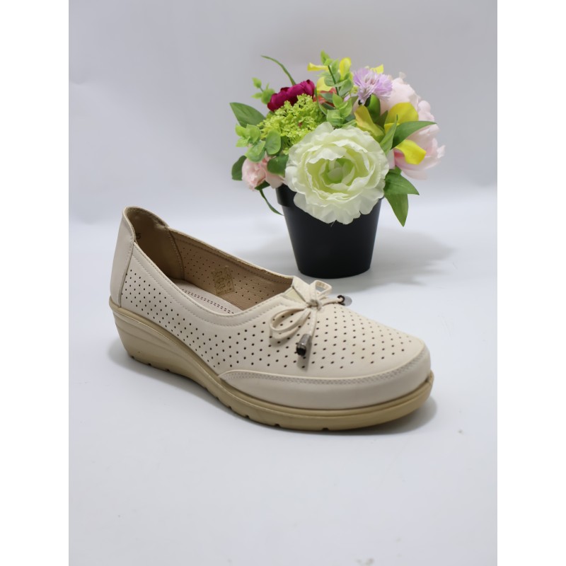 BUTY DAMSKIE : size 36/41 ( 12 par/paczka ). Kolor jak na zdzięciu