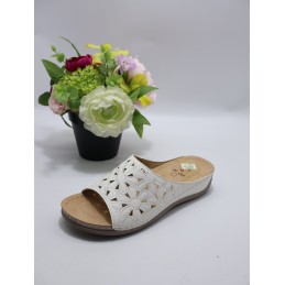 KAPCIE DAMSKIE : size 36/42...