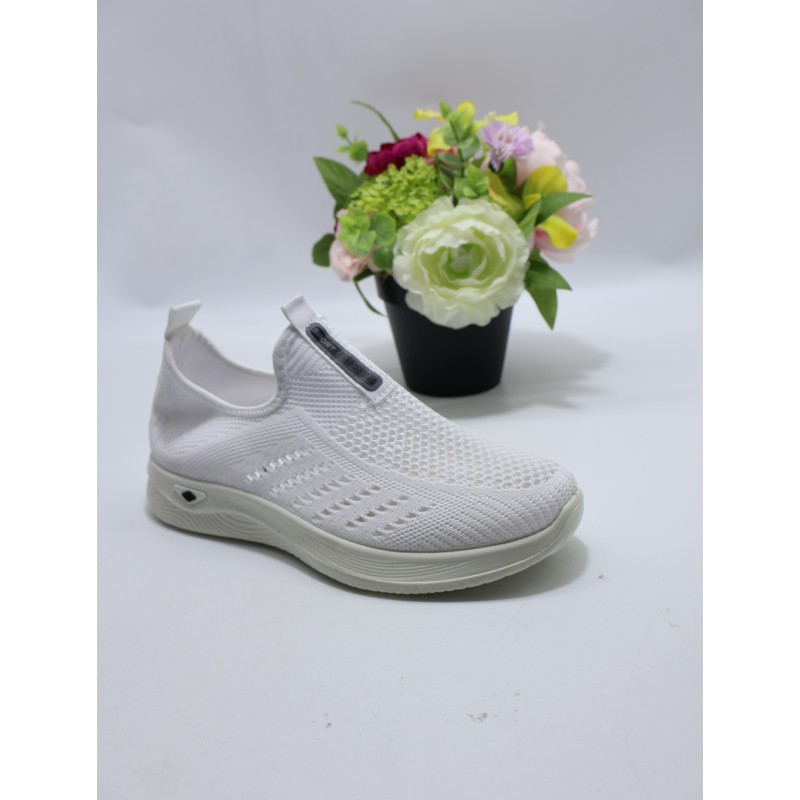 BUTY DAMSKIE : size 36/41 ( 12 par/paczka ). Kolor jak na zdzięciu