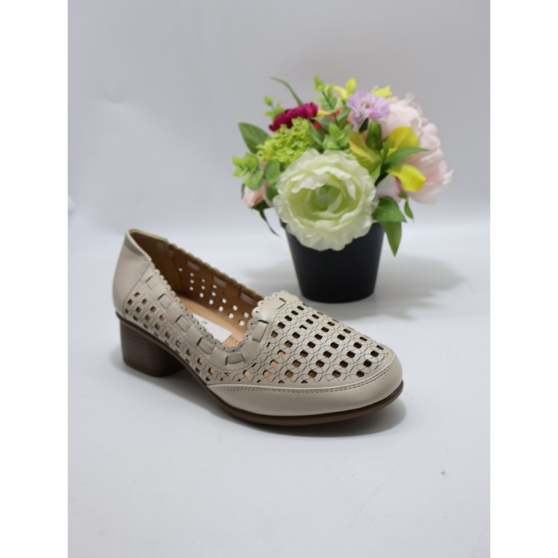 BUTY DAMSKIE : size 36/42 ( 12 par/paczka ). Kolor jak na zdzięciu