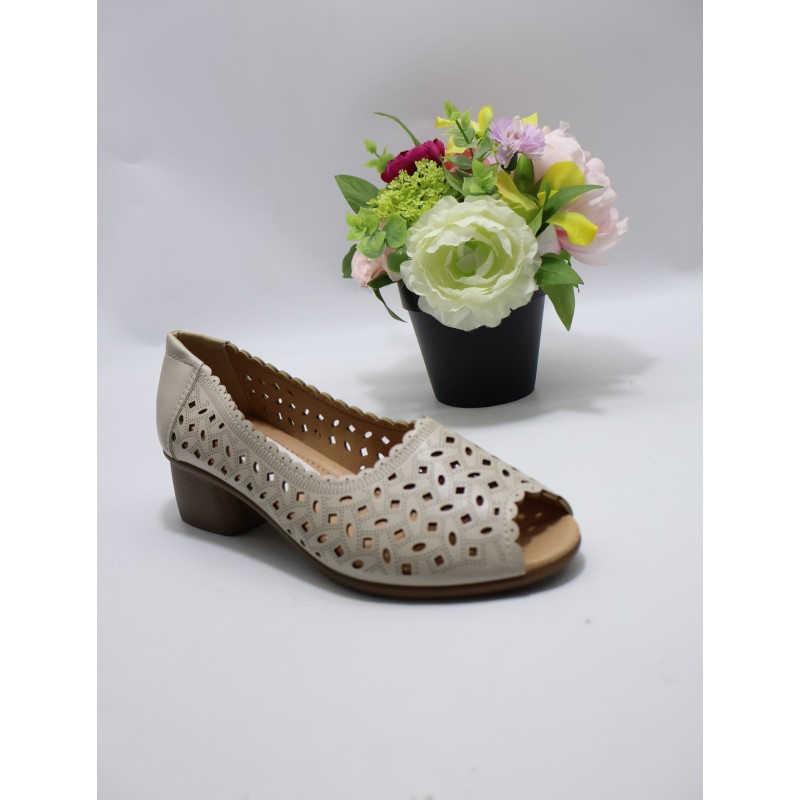 BUTY DAMSKIE : size 36/42 ( 12 par/paczka ). Kolor jak na zdzięciu