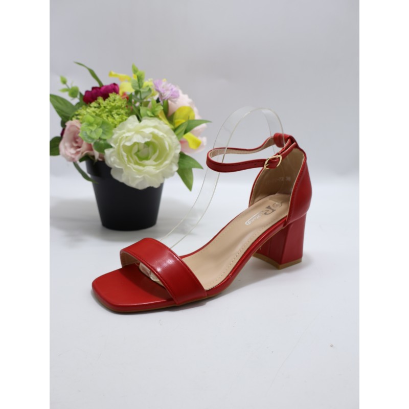 SANDAŁY DAMSKIE : size 36/41 ( 12 par/paczka ). Kolor jak na zdzięciu