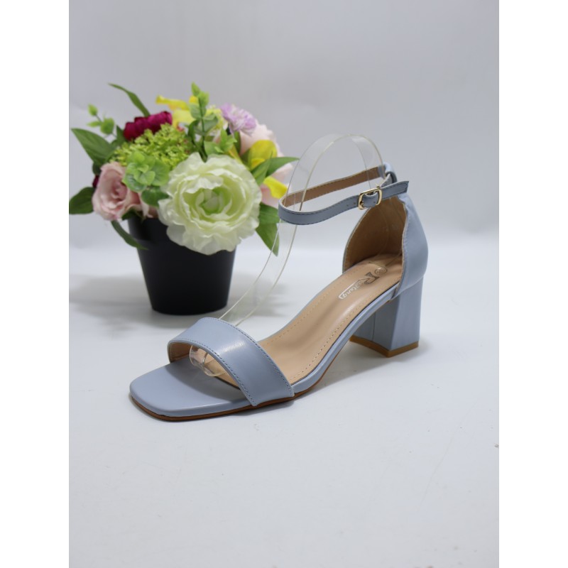 SANDAŁY DAMSKIE : size 36/41 ( 12 par/paczka ). Kolor jak na zdzięciu