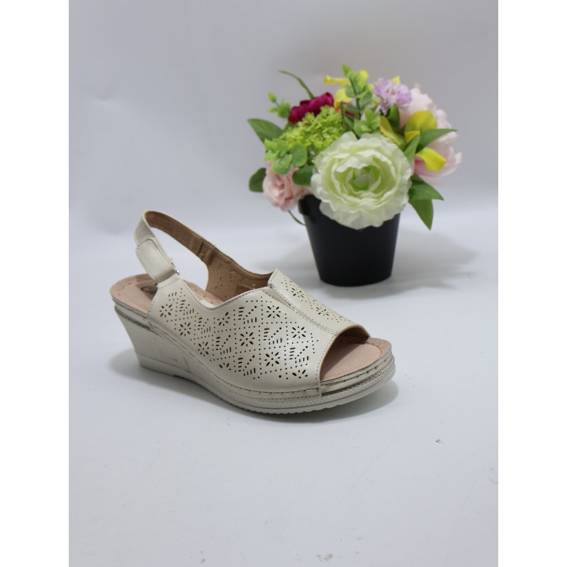 SANDAŁY DAMSKIE. Size: 36/41 ( 12 par/paczka) Kolor jak na zdzięciu