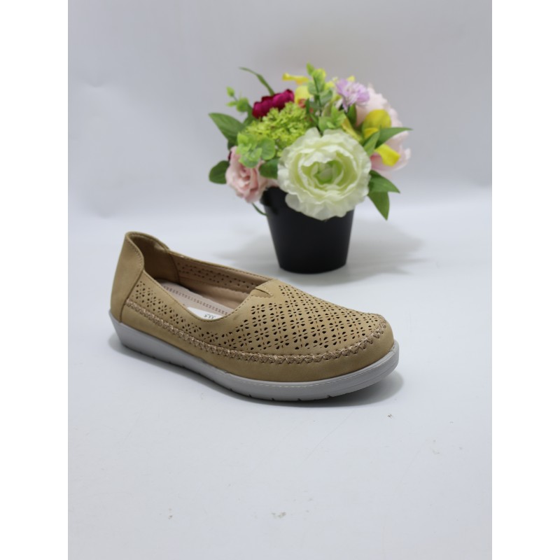 BUTY DAMSKIE. Size: 36/42 ( 12 par/paczka) Kolor jak na zdzięciu
