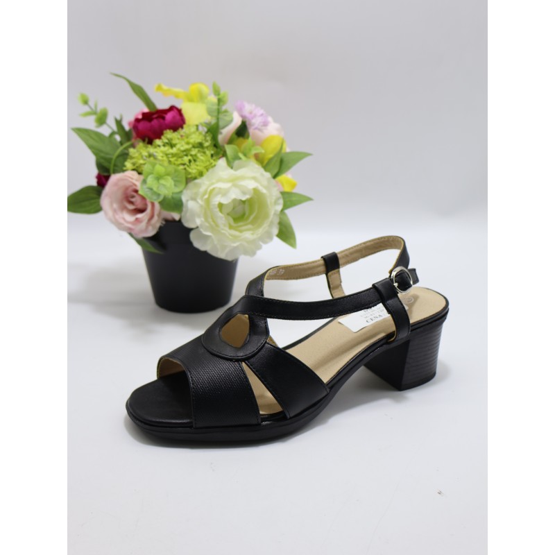 SANDAŁY DAMSKIE. Size: 36/41 ( 12 par/paczka) Kolor jak na zdzięciu