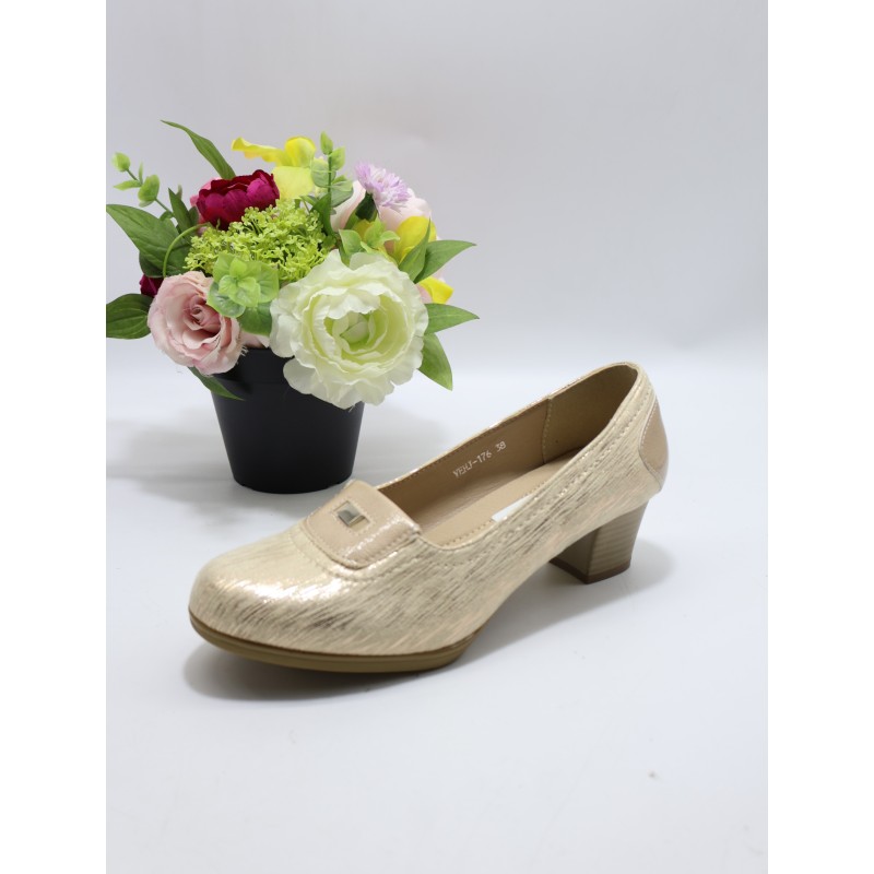 BUTY DAMSKIE. Size: 36/41 ( 12 par/paczka) Kolor jak na zdzięciu