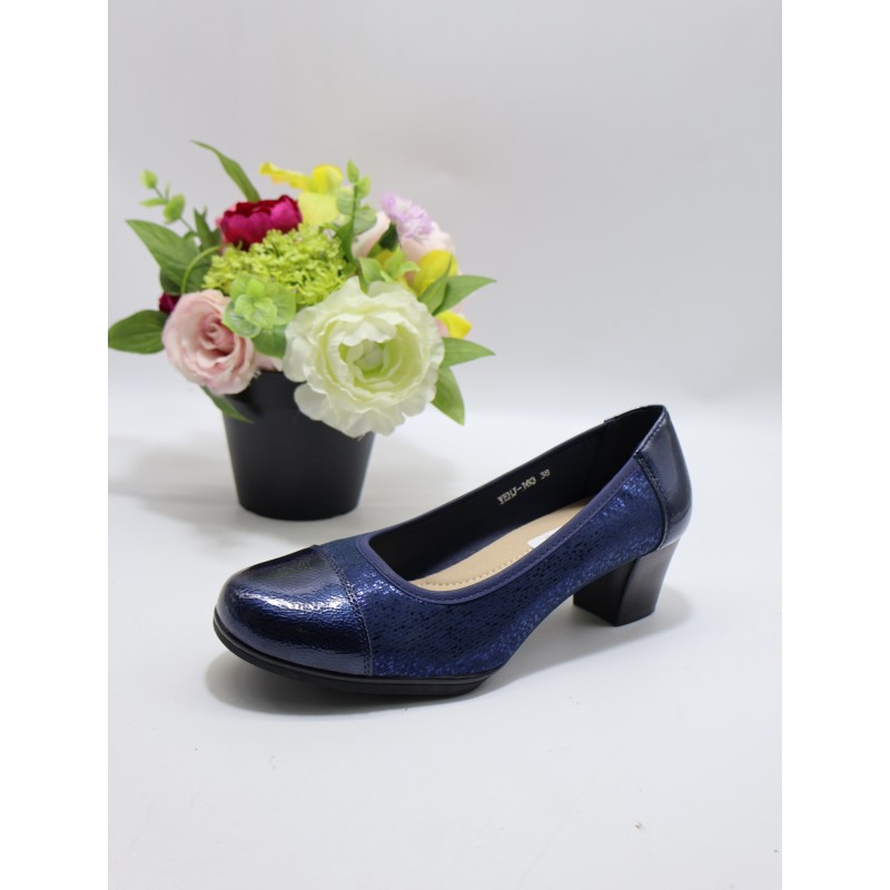 BUTY DAMSKIE. Size: 36/41 ( 12 par/paczka) Kolor jak na zdzięciu