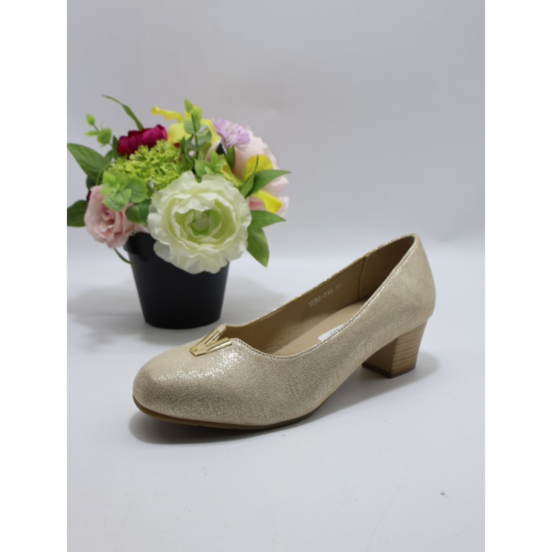 BUTY DAMSKIE. Size: 36/41 ( 12 par/paczka) Kolor jak na zdzięciu