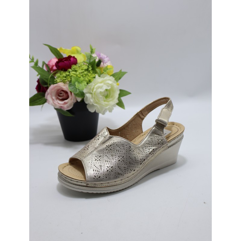 SANDAŁY DAMSKIE. Size: 36/41 ( 12 par/paczka) Kolor jak na zdzięciu