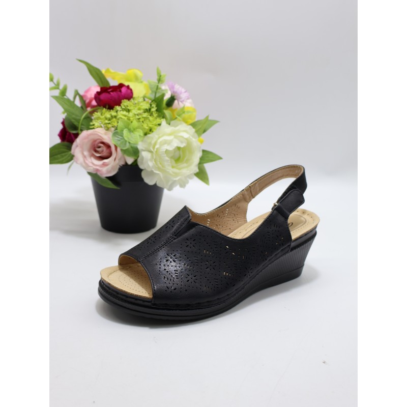 SANDAŁY DAMSKIE. Size: 36/41 ( 12 par/paczka) Kolor jak na zdzięciu