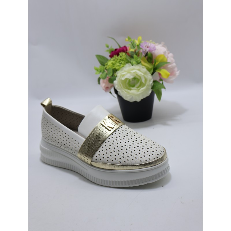 BUTY DAMSKIE. Size: 36/41 ( 12 par/paczka) Kolor jak na zdzięciu
