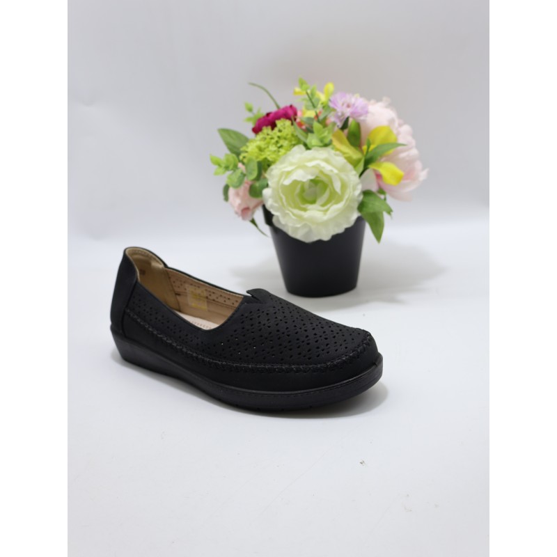 BUTY DAMSKIE. Size: 36/42 ( 12 par/paczka) Kolor jak na zdzięciu