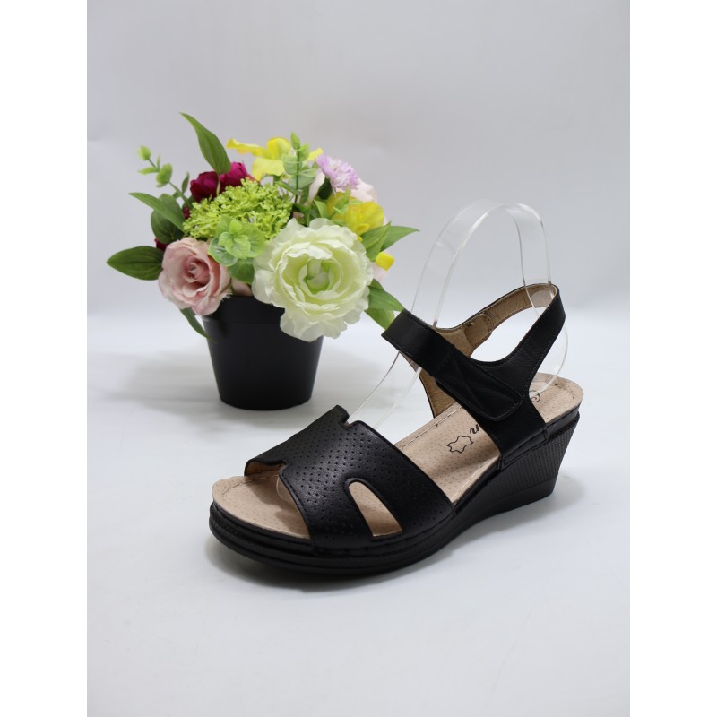 SANDAŁY DAMSKIE. Size: 36/41 (12 par/paczka) Kolor jak na zdzięciu