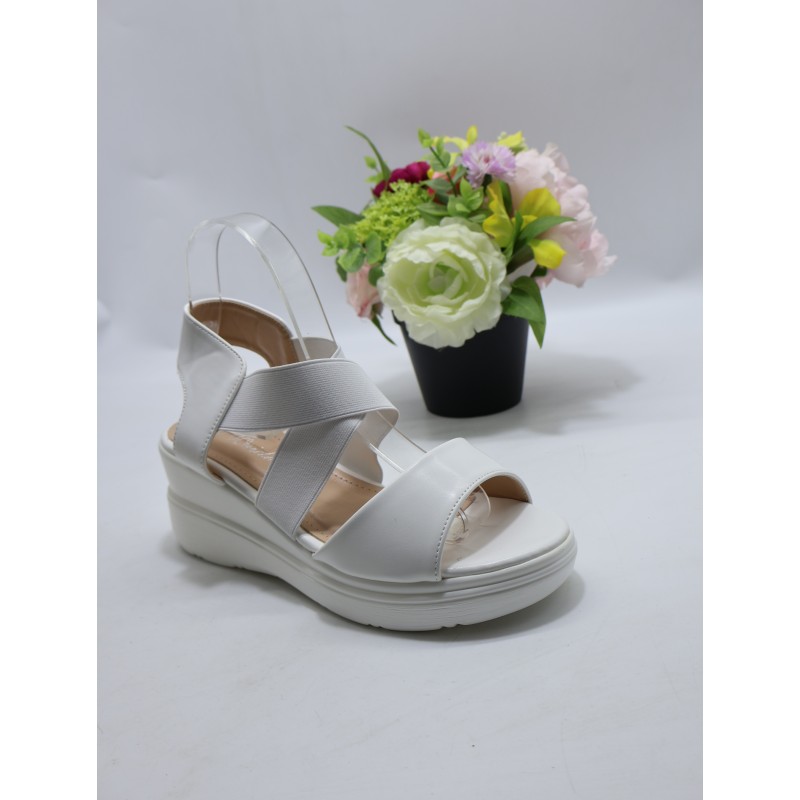 SANDAŁY DAMSKIE. Size: 36/41 (12 par/paczka) Kolor jak na zdzięciu