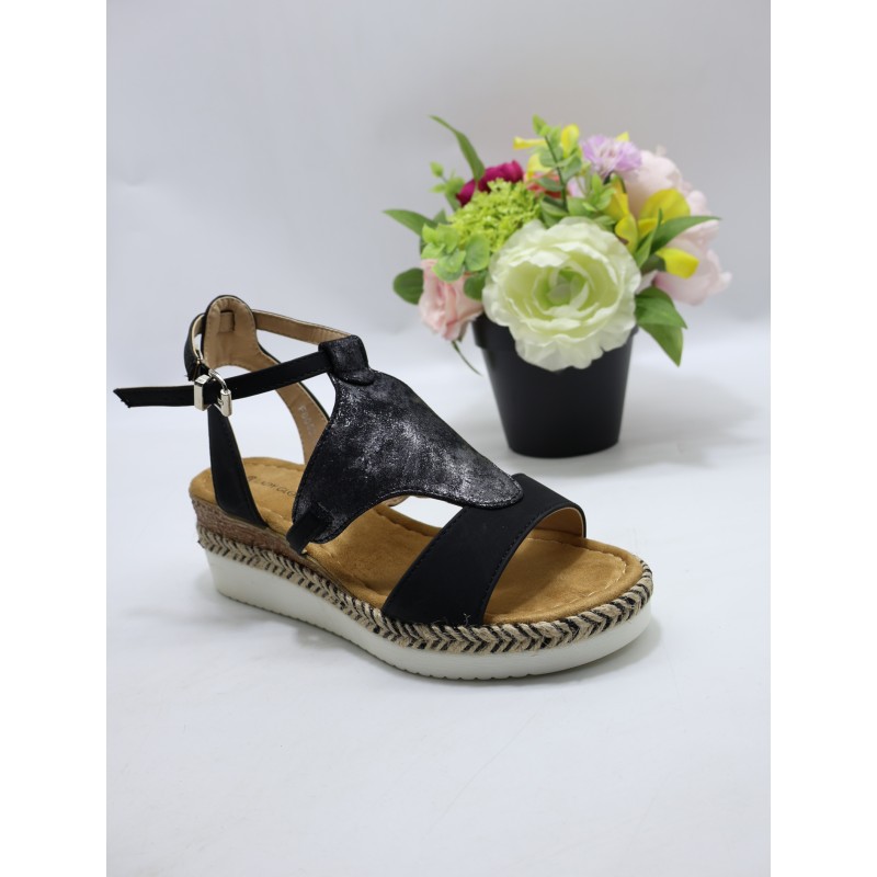 SANDAŁY DAMSKIE. Size: 36/41 (12 par/paczka) Kolor jak na zdzięciu