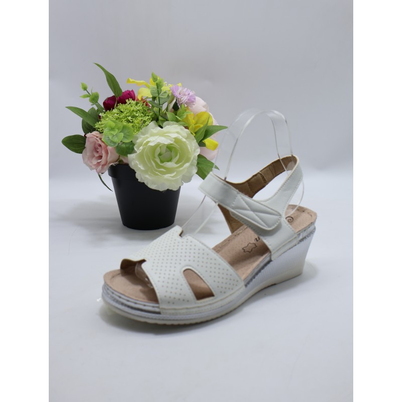 SANDAŁY DAMSKIE. Size: 36/41 (12 par/paczka) Kolor jak na zdzięciu