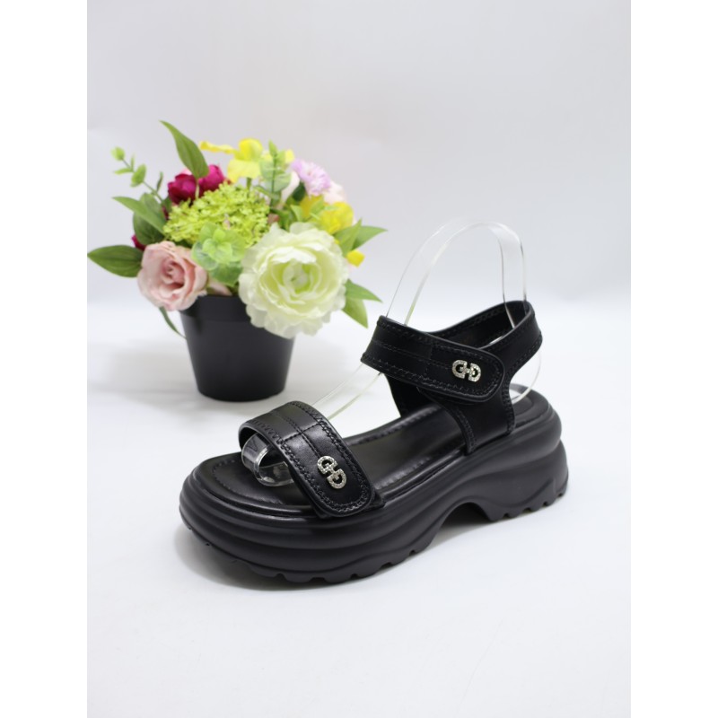 SANDAŁY DAMSKIE. Size: 36/41 (12 par/paczka) Kolor jak na zdzięci