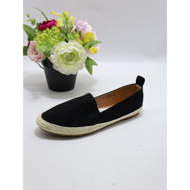 BUTY DAMSKIE. Size: 36/41 (12 par/paczka) Kolor jak na zdzięciu