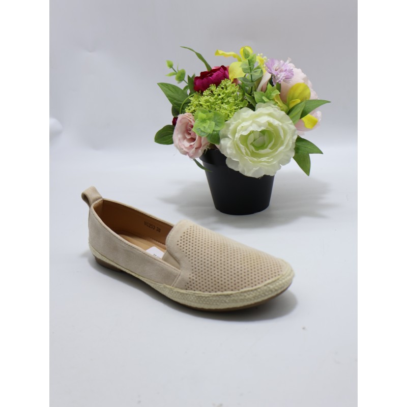 BUTY DAMSKIE. Size: 36/41 (12 par/paczka) Kolor jak na zdzięciu