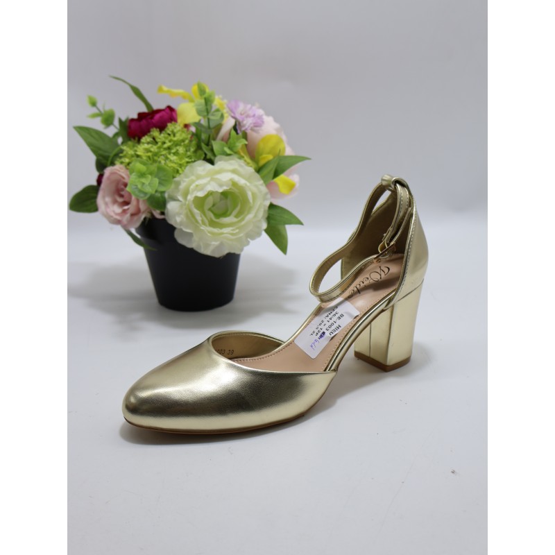 SANDAŁY DAMSKIE. Size: 36/41 (12 par/paczka) Kolor jak na zdzięciu