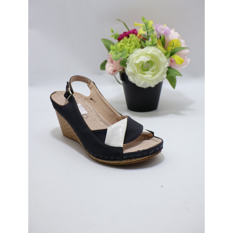 SANDAŁY DAMSKIE. Size: 36/41 ( 12 par/paczka) Kolor jak na zdzięciu