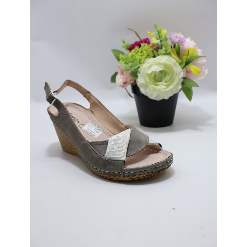 SANDAŁY DAMSKIE. Size: 36/41 ( 12 par/paczka) Kolor jak na zdzięciu