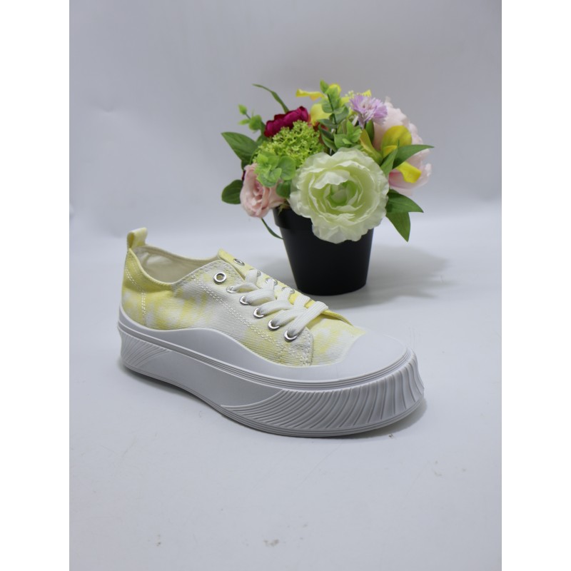 BUTY DAMSKIE. Size: 37/41 (12 par/paczka) Kolor jak na zdzięciu