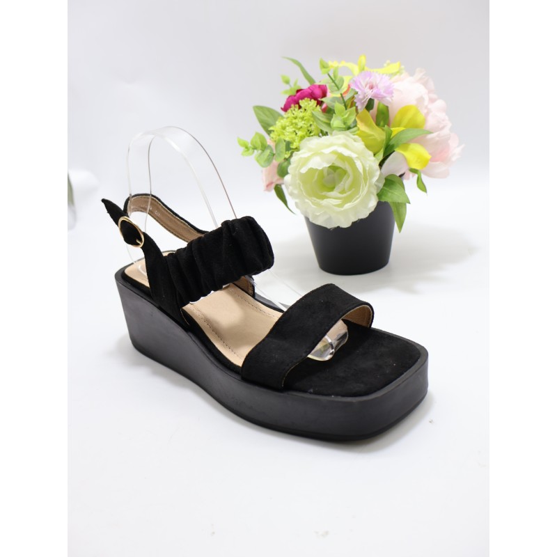 SANDAŁY DAMSKIE. Size: 36/40 (12 par/paczka) Kolor jak na zdzięciu