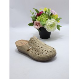 KAPCIE DAMSKIE. Size: 36/42...