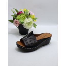 KAPCIE DAMSKIE. Size: 36/41...